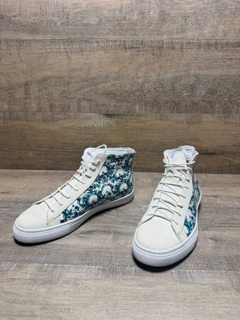 Silver Dagger Blue Floral Skull Textile/Suede High Top Sneakers Women's Size 8